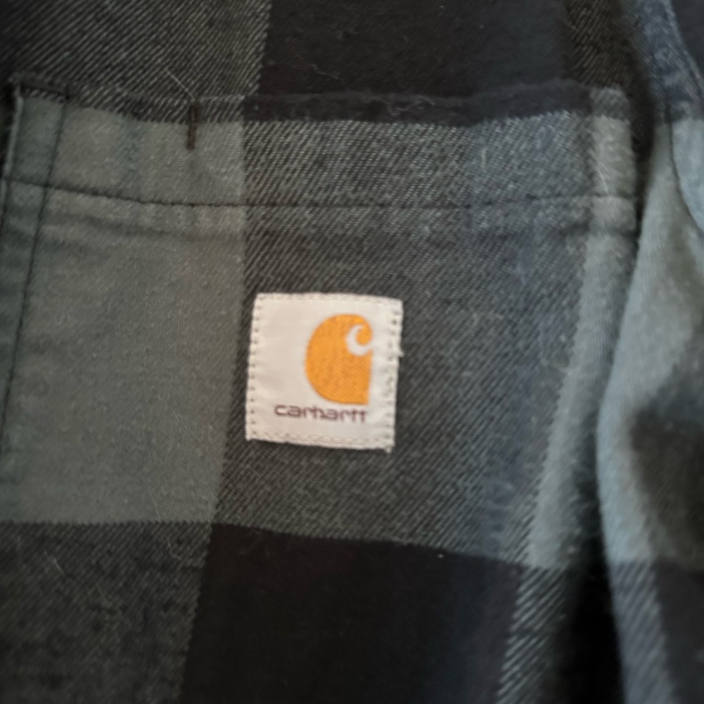 Carhartt Black & Gray Plaid Work Shirt Jacket with Logo Patch - Picture 3 of 4